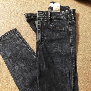 High waisted acid wash jeans